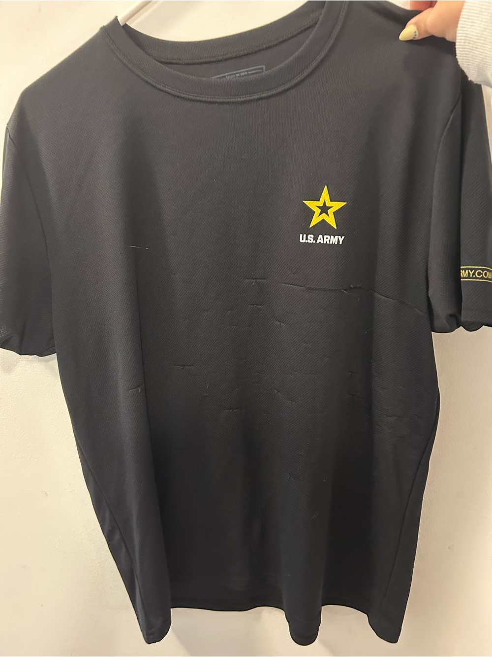 U.S. Army Black Graphic Tee with Yellow Star
SIZE:L